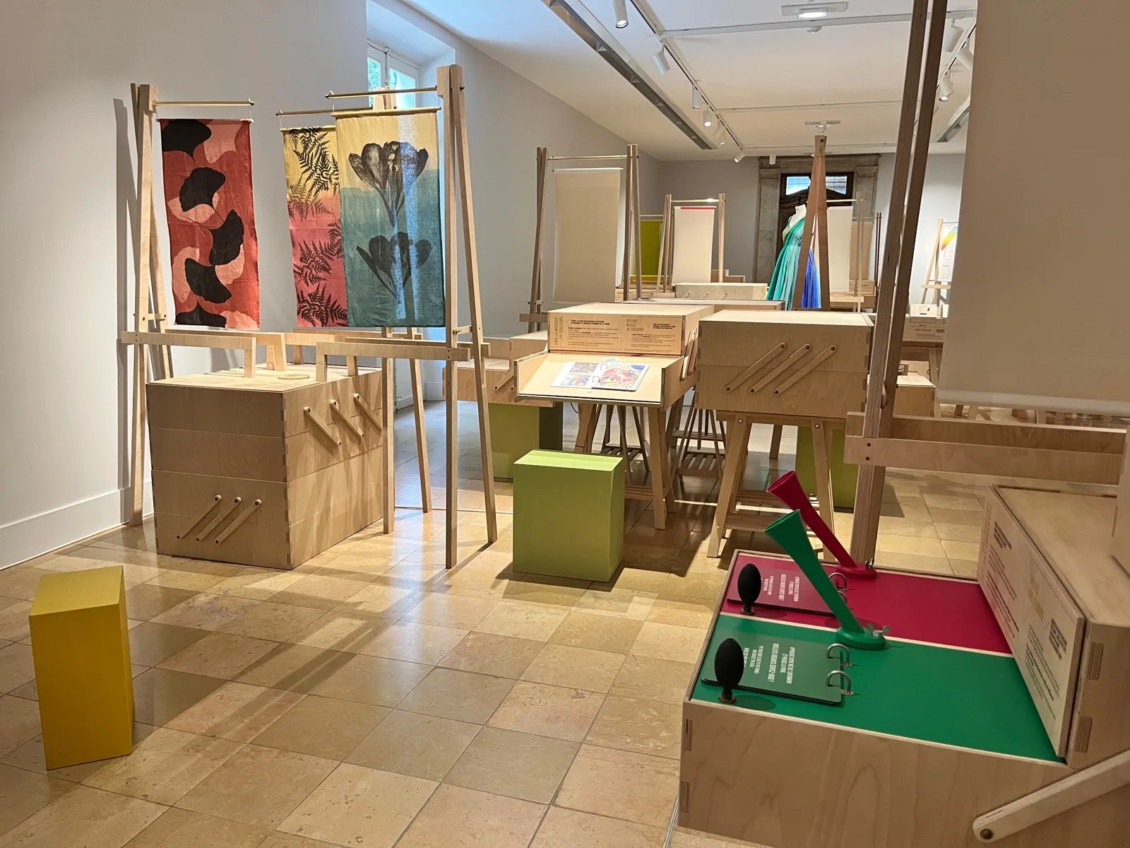 Herbier odeurs – Exposition itinérante Couleurs