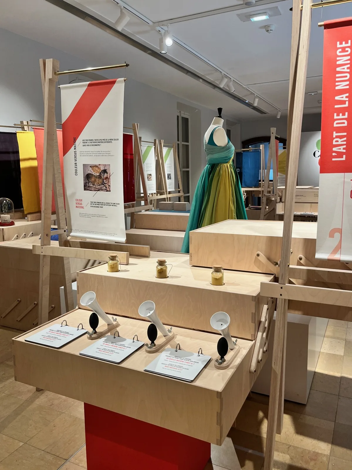 Exposition Couleurs – manipulation sensorielle – MuseoScience